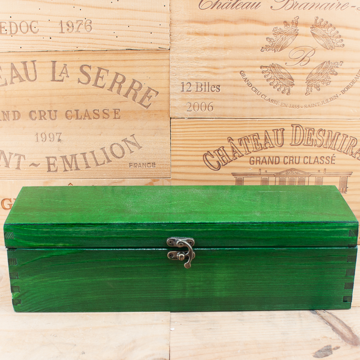 One bottle green wooden box 