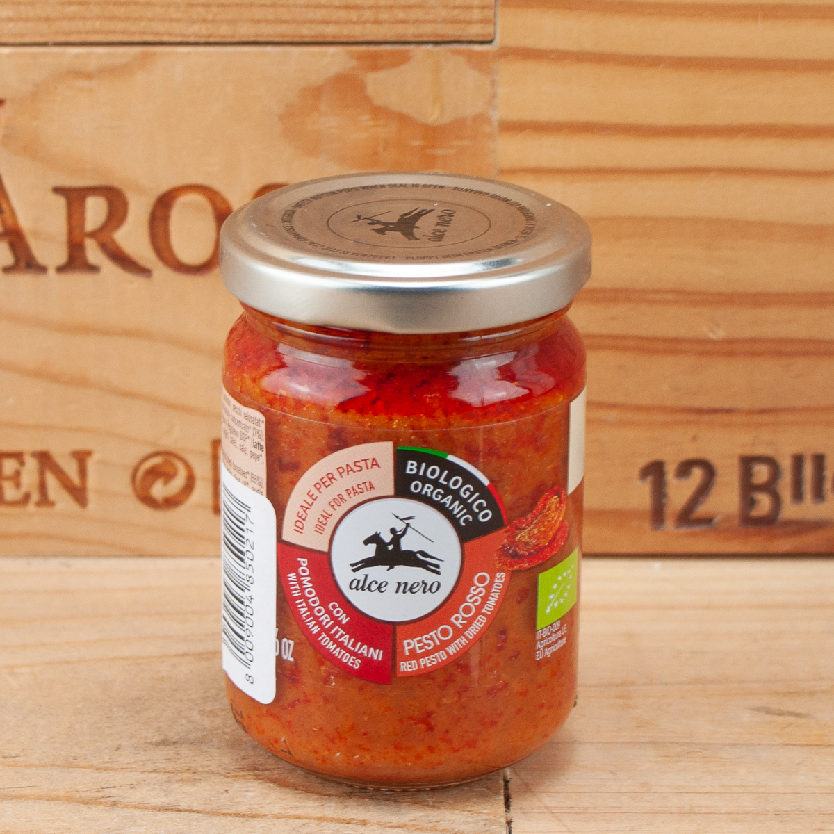 Organic red pesto with sun-dried tomatoes