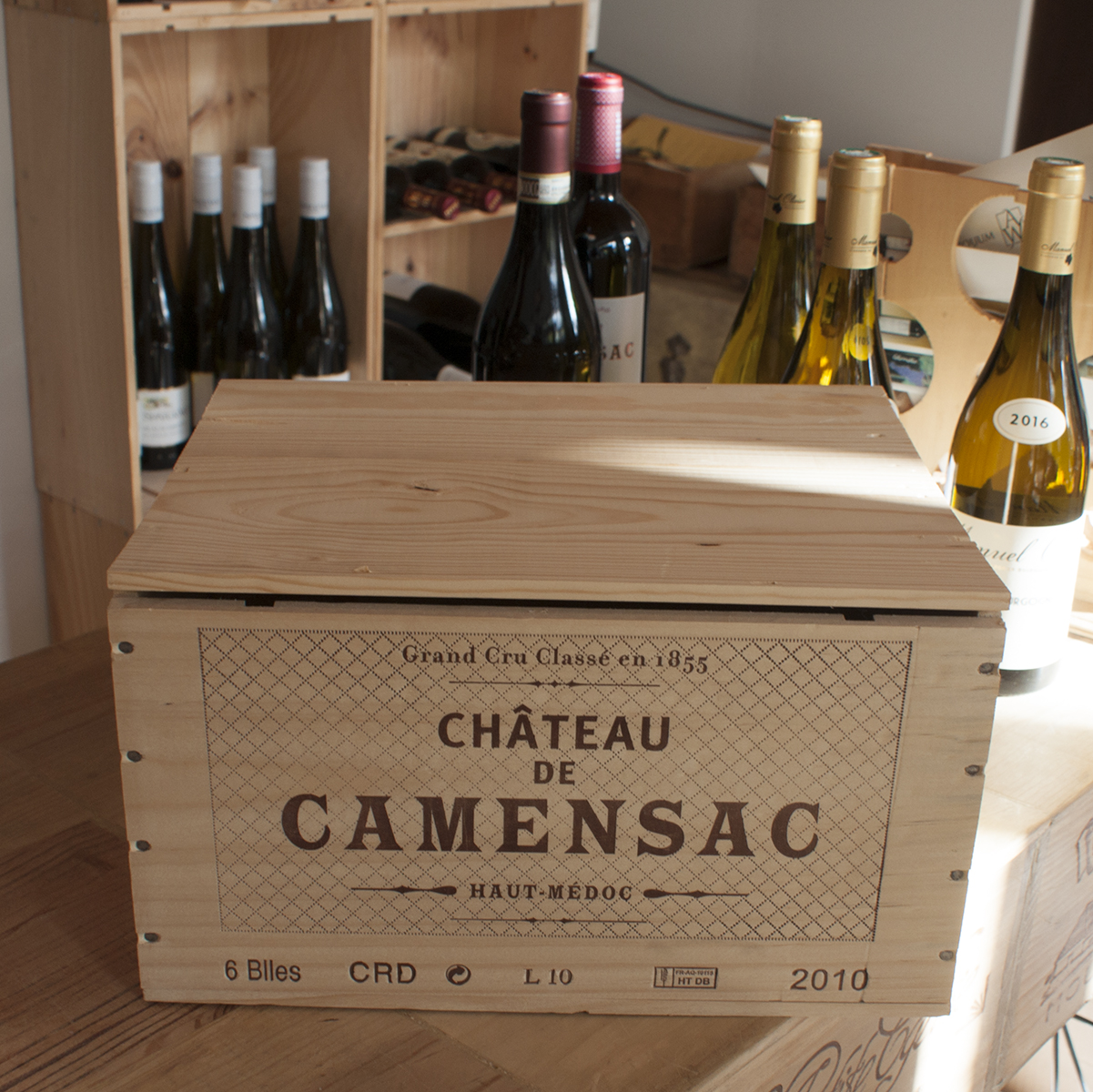 Original wine wooden case for six bottles from Château