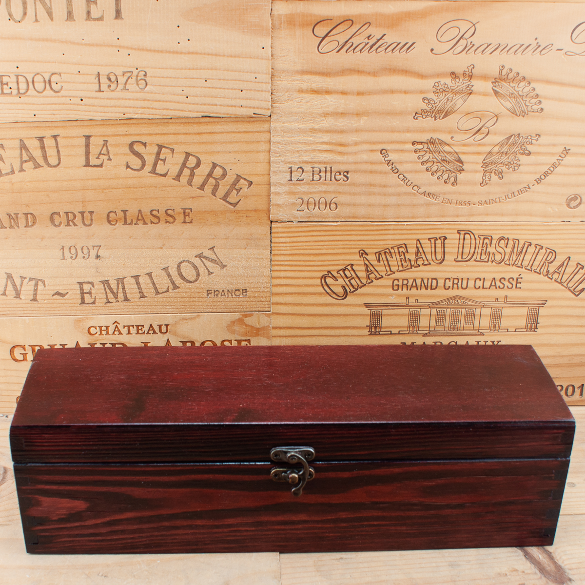 One bottle mahogany wooden box 