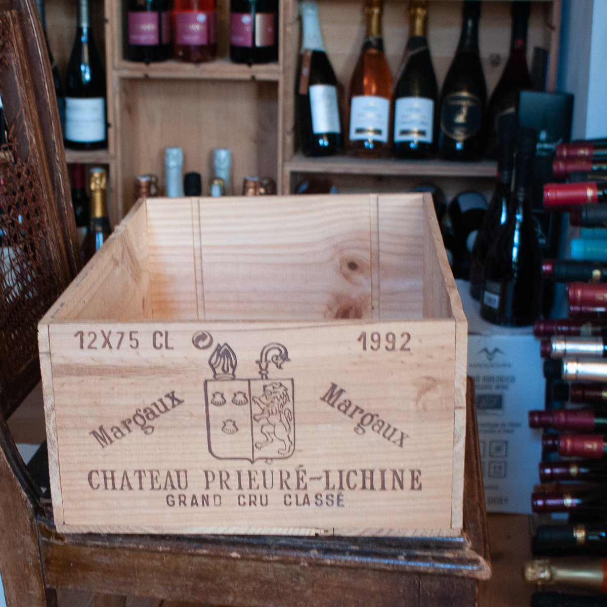 Original wine wooden case for 12 bottles from Château Prieure Lichine 1992