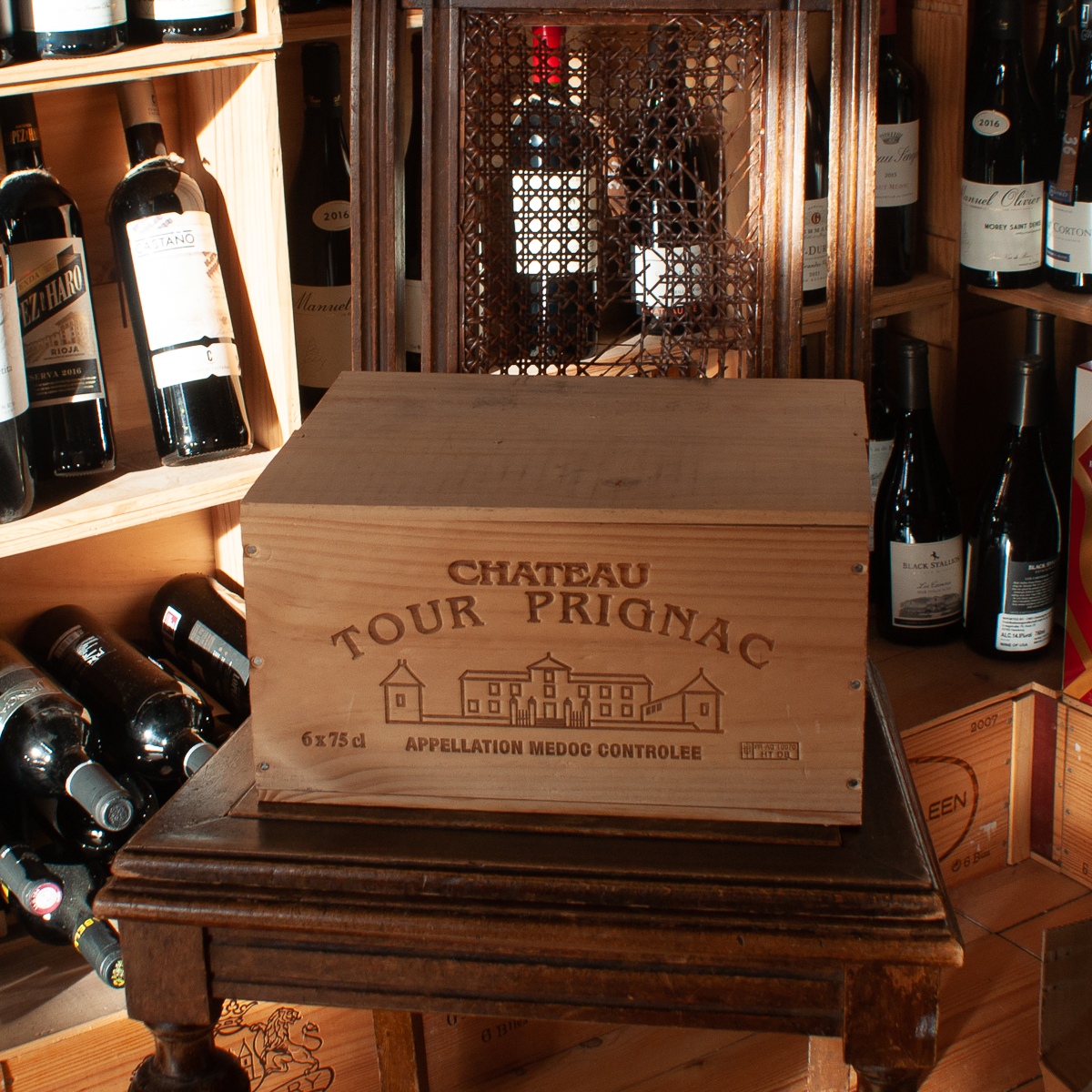 Original wine wooden case for 6 bottles from Château Tour Prignac